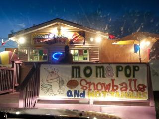 Mom & Pop Snowball Shop